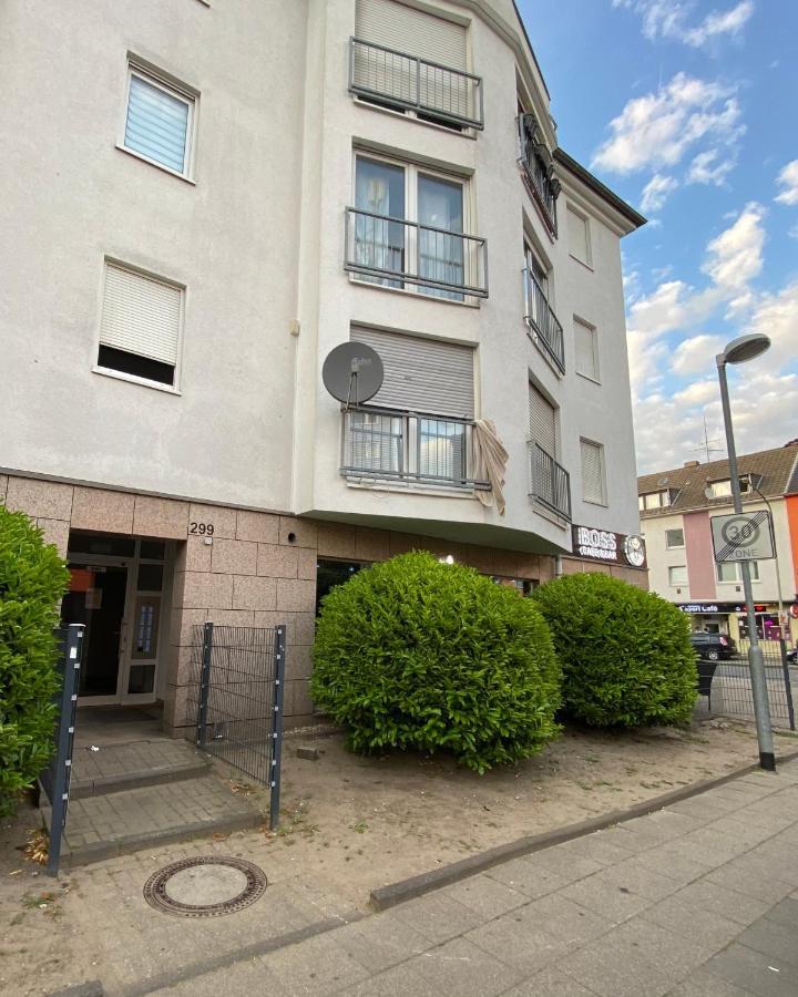 Sunset Apartment: Free Parking + Balcony + Netflix Есен Екстериор снимка